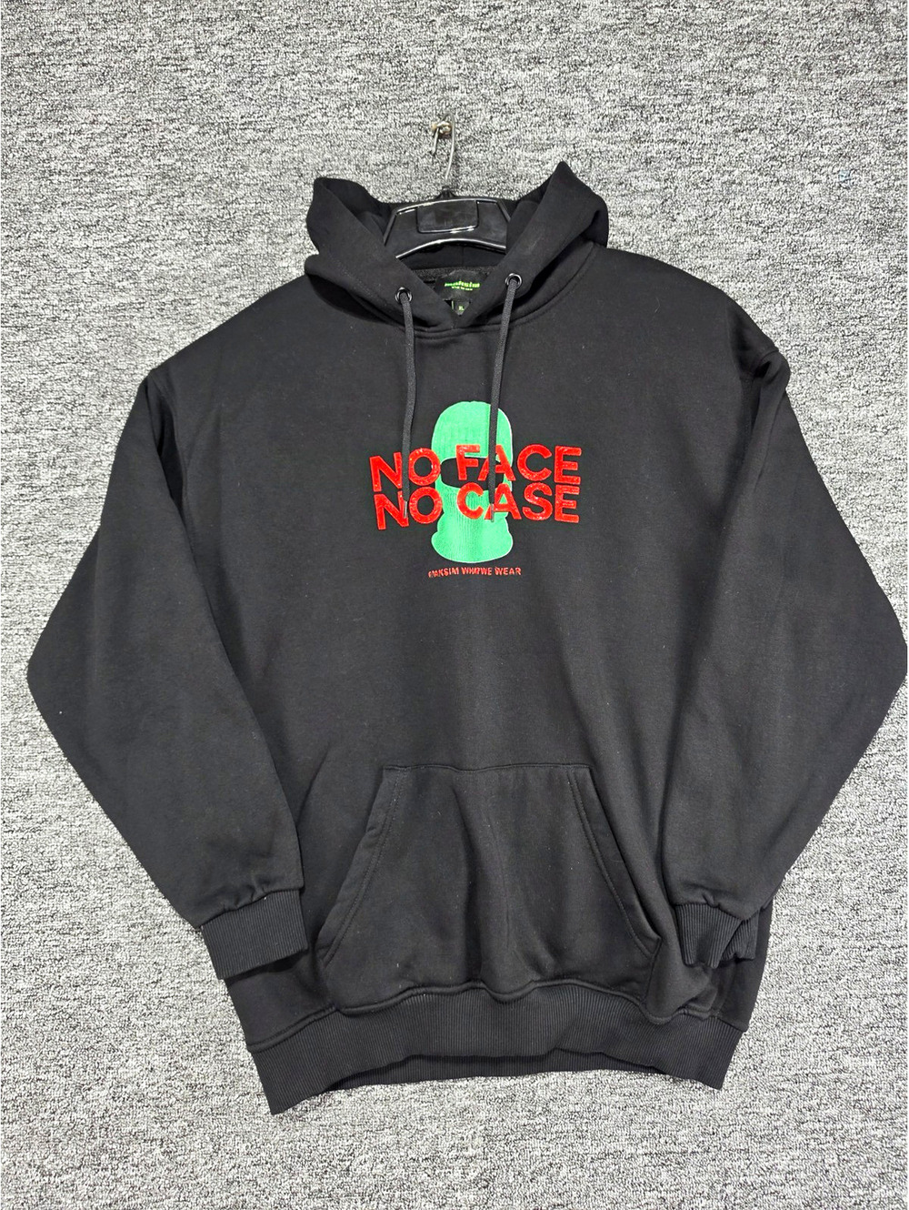 Maksim What We Wear Black "No Face No Case" Graphic Pullover Hoodie Men's XL